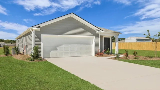 $288,900 | 122 Brooks Drive, Holly Hill, SC 29059