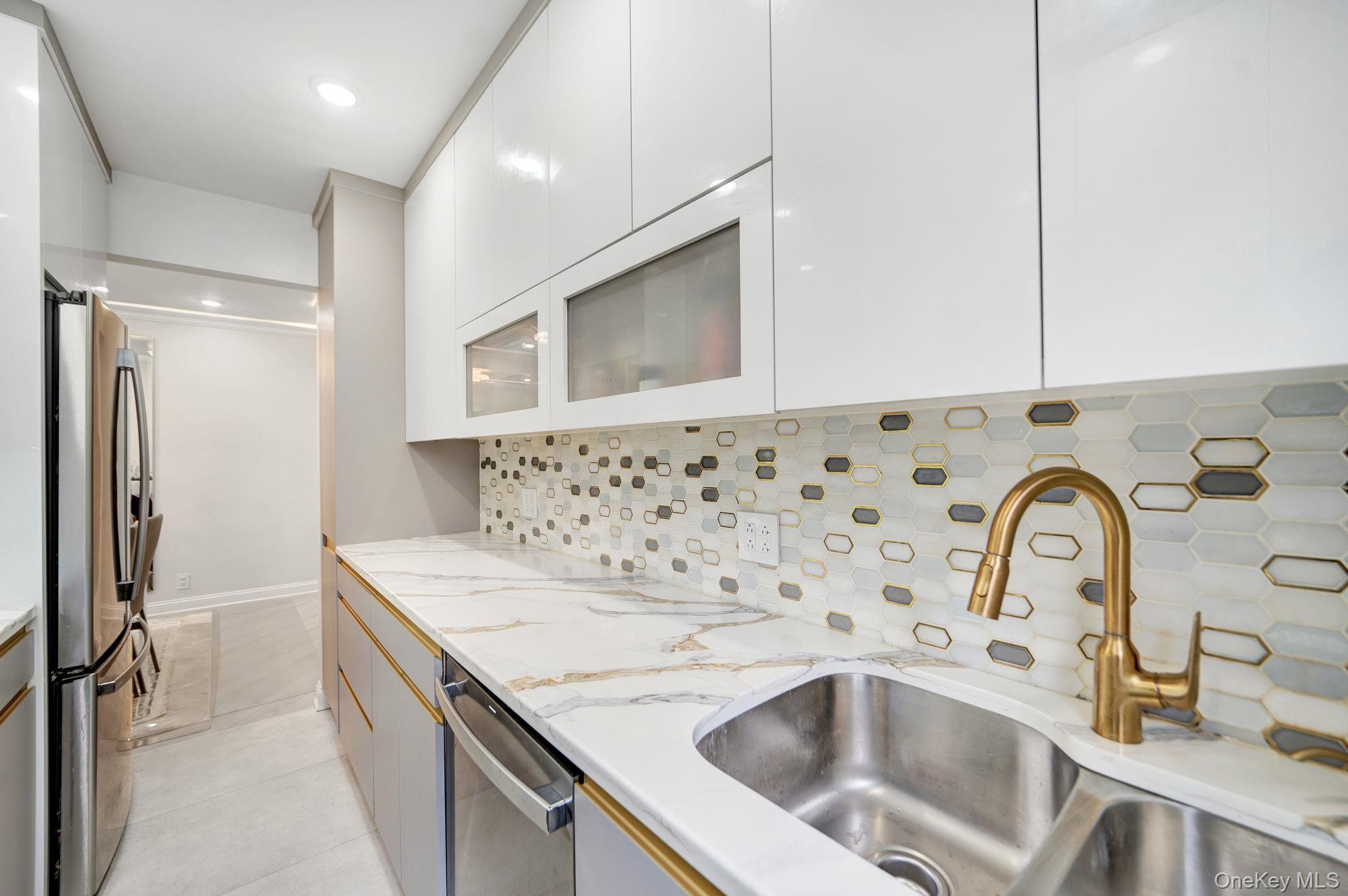 98-25 64th Road, Unit 2B Queens, NY 11374 - Photo 13 of 25