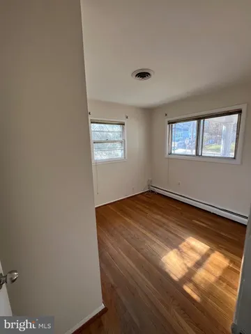 $1,800 | 1331 East Longview Drive, Woodbridge, VA 22191