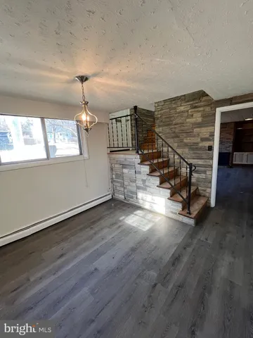 $1,800 | 1331 East Longview Drive, Woodbridge, VA 22191