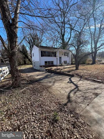 $1,800 | 1331 East Longview Drive, Woodbridge, VA 22191