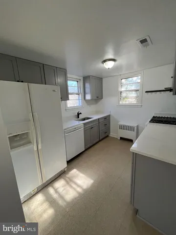 $1,800 | 1331 East Longview Drive, Woodbridge, VA 22191