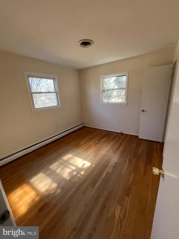 $1,800 | 1331 East Longview Drive, Woodbridge, VA 22191