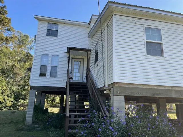 $259,995 | 16721 Carthage Bluff Road, Springfield, LA 70462