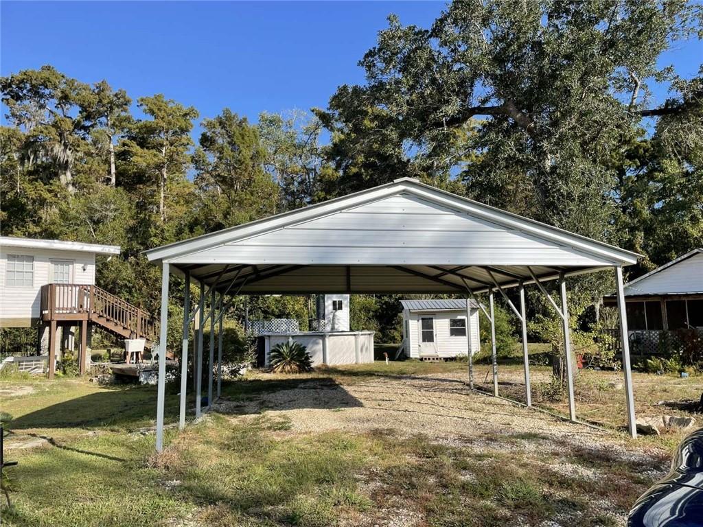 16721 Carthage Bluff Road Springfield, LA 70462 - Photo 4 of 40