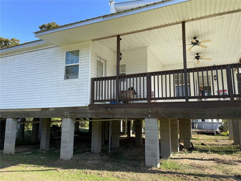 16721 Carthage Bluff Road Springfield, LA 70462 - Photo 8 of 40