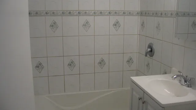 $219,900 | 7201 West Wellington Avenue, Unit D1, Elmwood Park, IL 60707