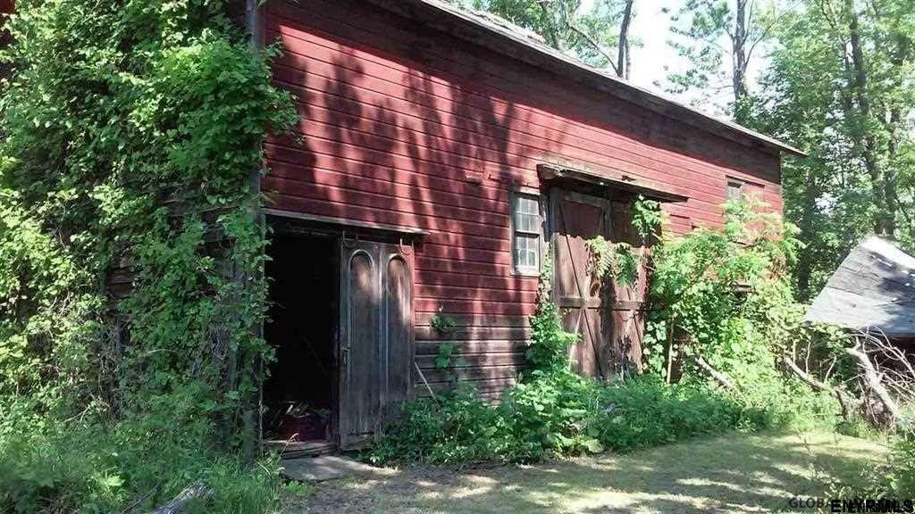 2538 River Road Niskayuna, NY 12309 - Photo 6 of 8 Photo 6