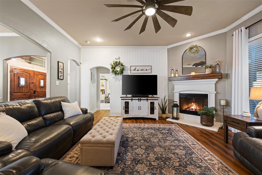 5200 Medallion Court Midlothian, TX 76065 - Photo 5 of 40