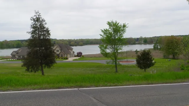 $32,000 | 48 Napoleon Road, Jackson, MI 49201