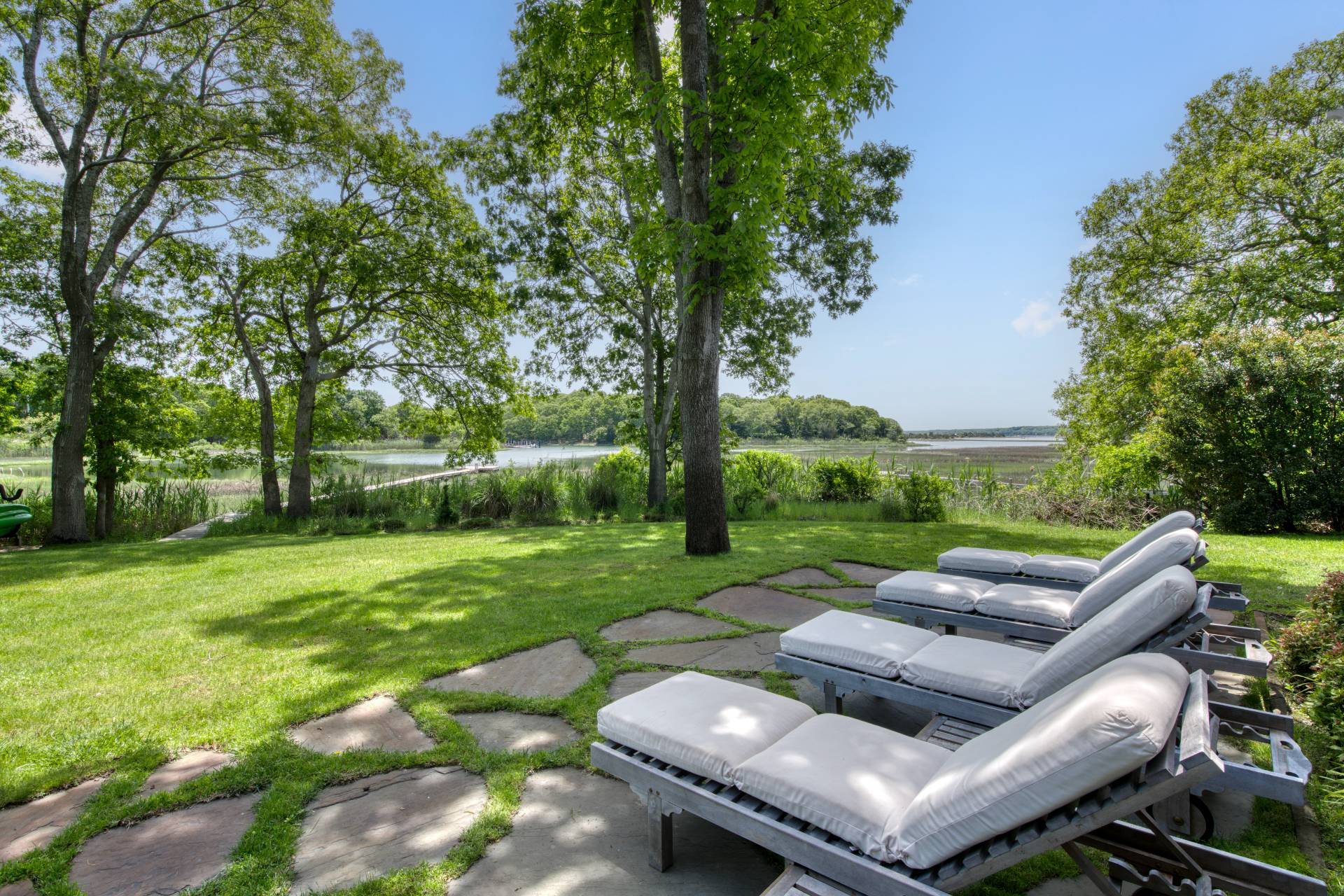 22 Maidstone Park Road South East Hampton, NY 11937 - Photo 6 of 23