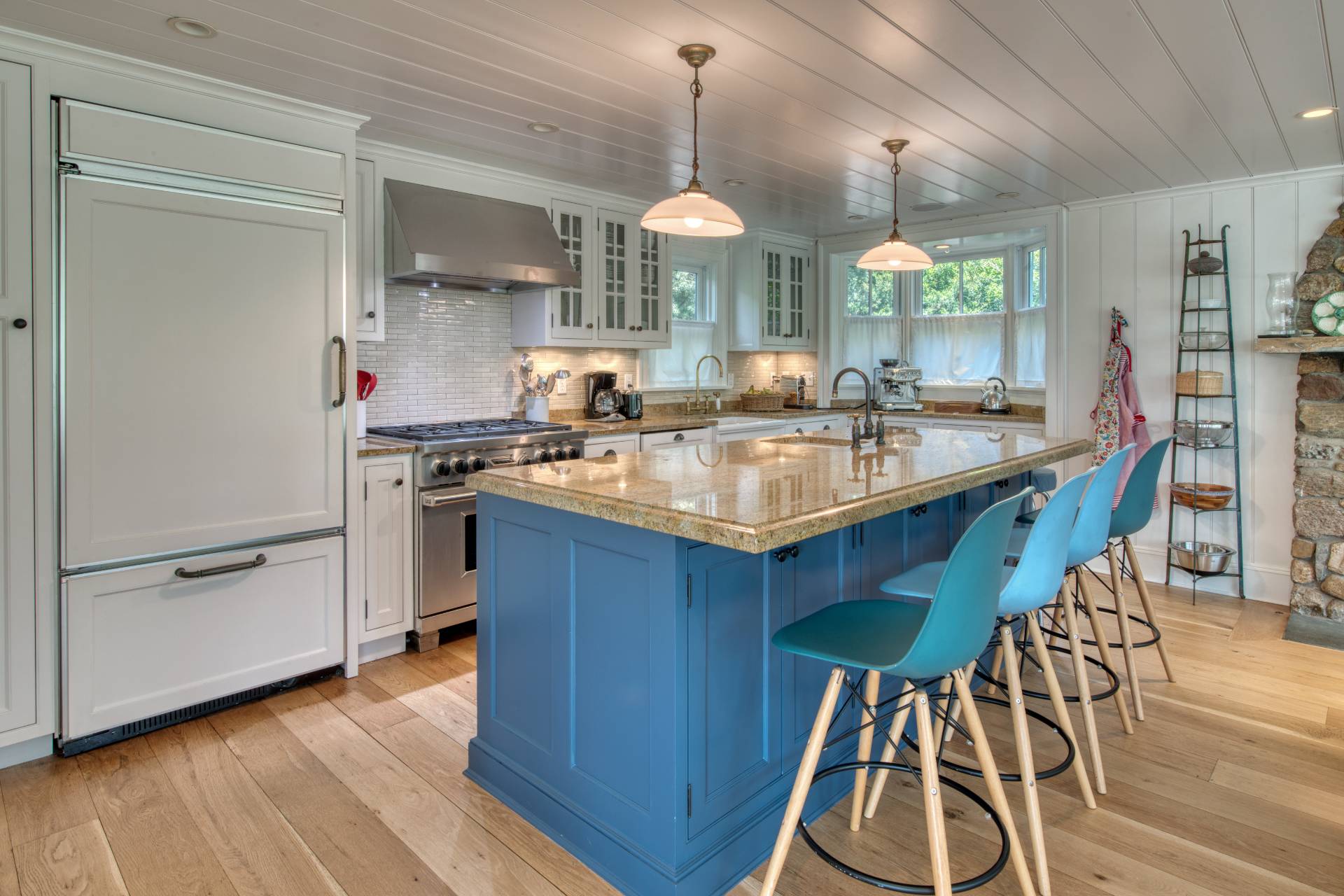 22 Maidstone Park Road South East Hampton, NY 11937 - Photo 9 of 23