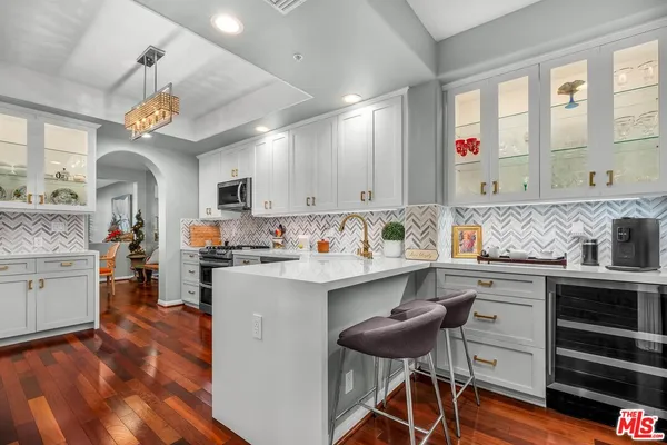 $7,350 | 11740 Sunset Boulevard, Unit 22, Los Angeles, CA 90049