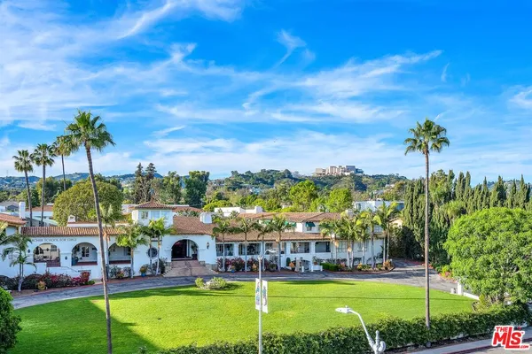 $7,350 | 11740 Sunset Boulevard, Unit 22, Los Angeles, CA 90049