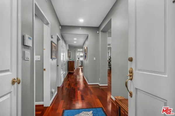 $7,350 | 11740 Sunset Boulevard, Unit 22, Los Angeles, CA 90049
