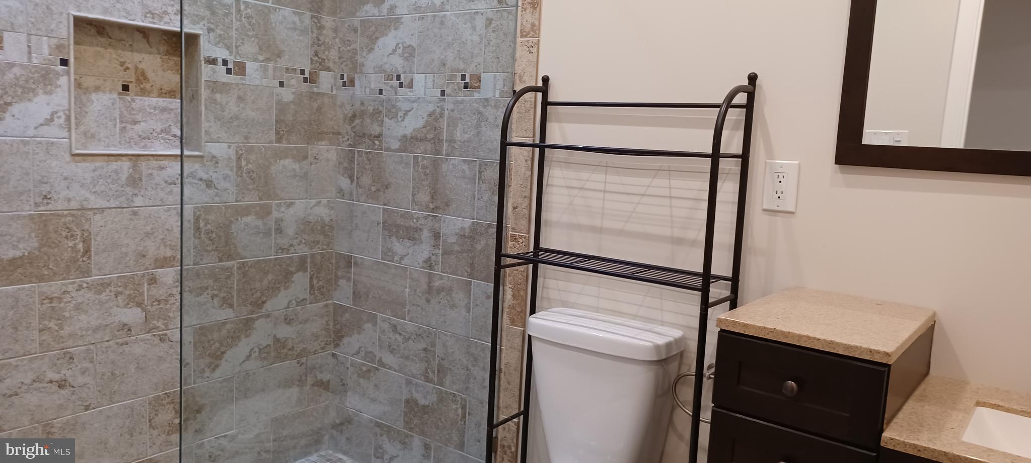 416 Marshall Manor Drive Silver Spring, MD 20905 - Photo 12 of 17