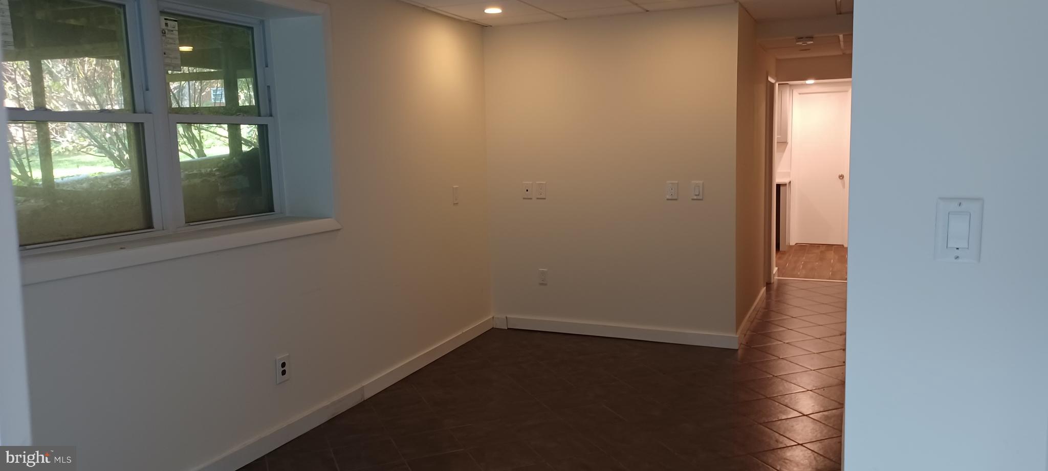 416 Marshall Manor Drive Silver Spring, MD 20905 - Photo 5 of 17