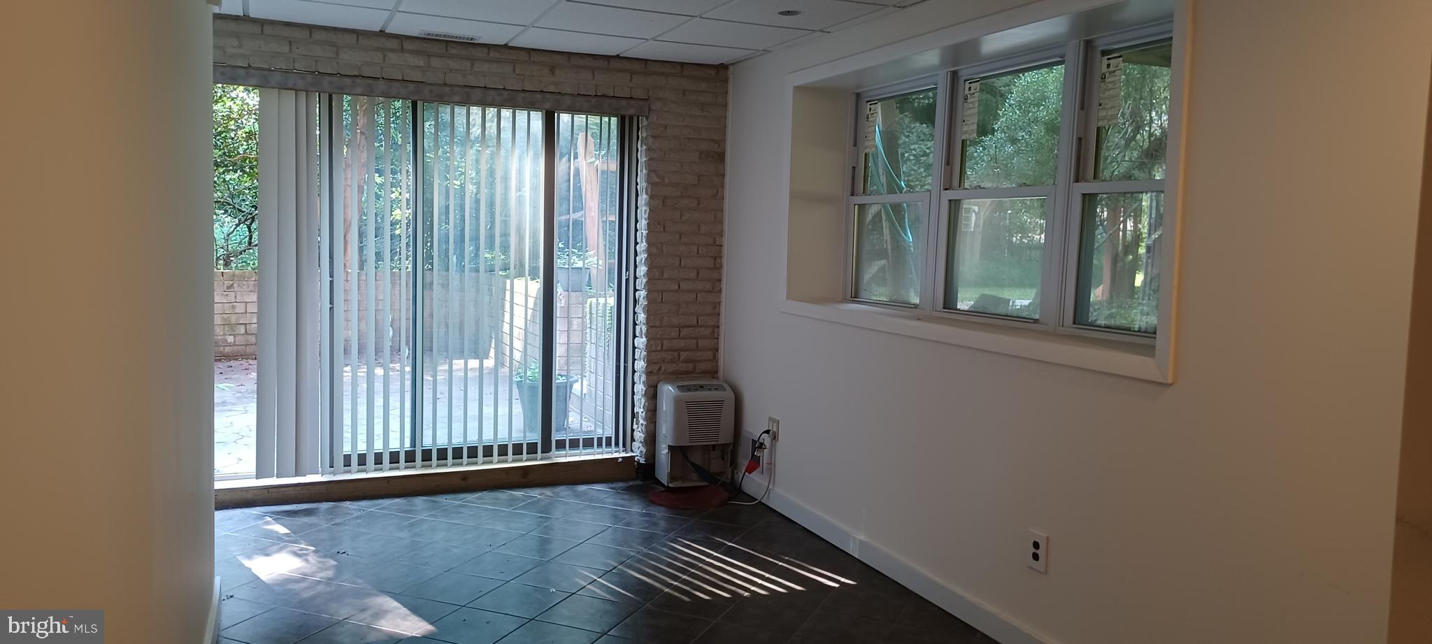 416 Marshall Manor Drive Silver Spring, MD 20905 - Photo 6 of 17