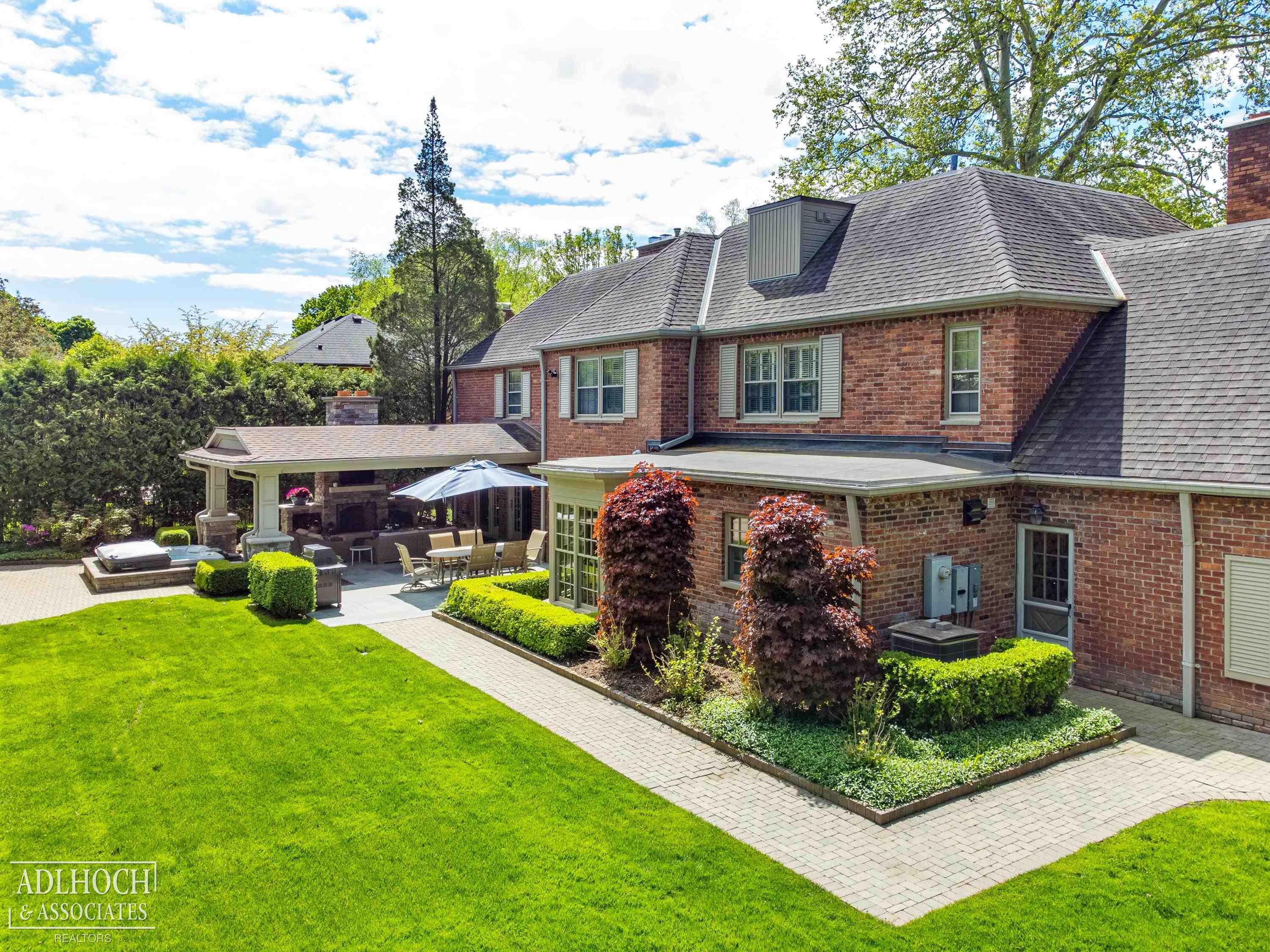 80 South Deeplands Road Grosse Pointe Shores, MI 48236 - Photo 8 of 74