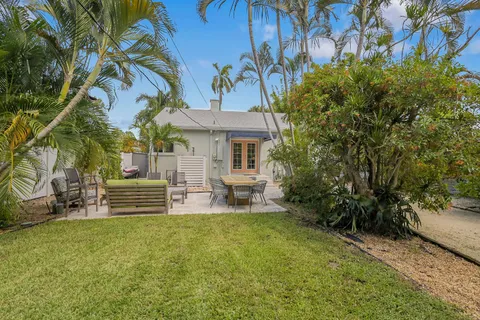 $699,000 | 1117 South Palmway, Lake Worth Beach, FL 33460