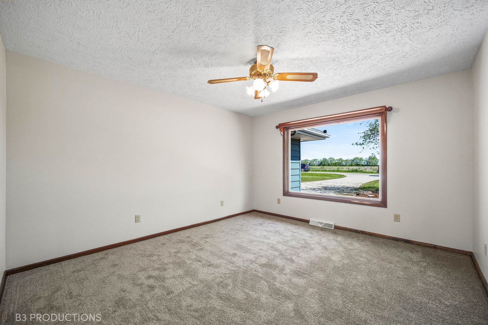 21011 West County Road Wilmington, IL 60481 - Photo 9 of 34 Gallery Image 9