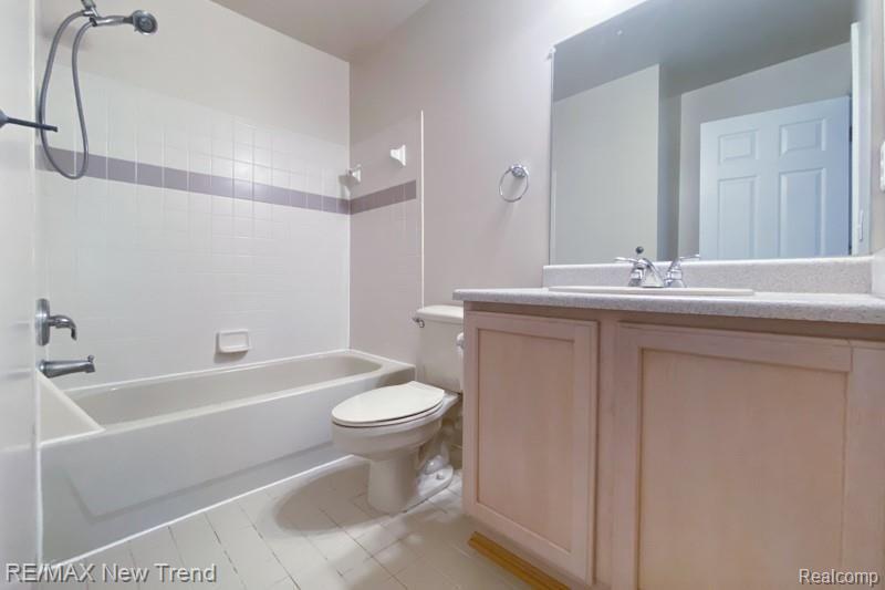 41624 Mitchell Road Novi, MI 48377 - Photo 22 of 26
