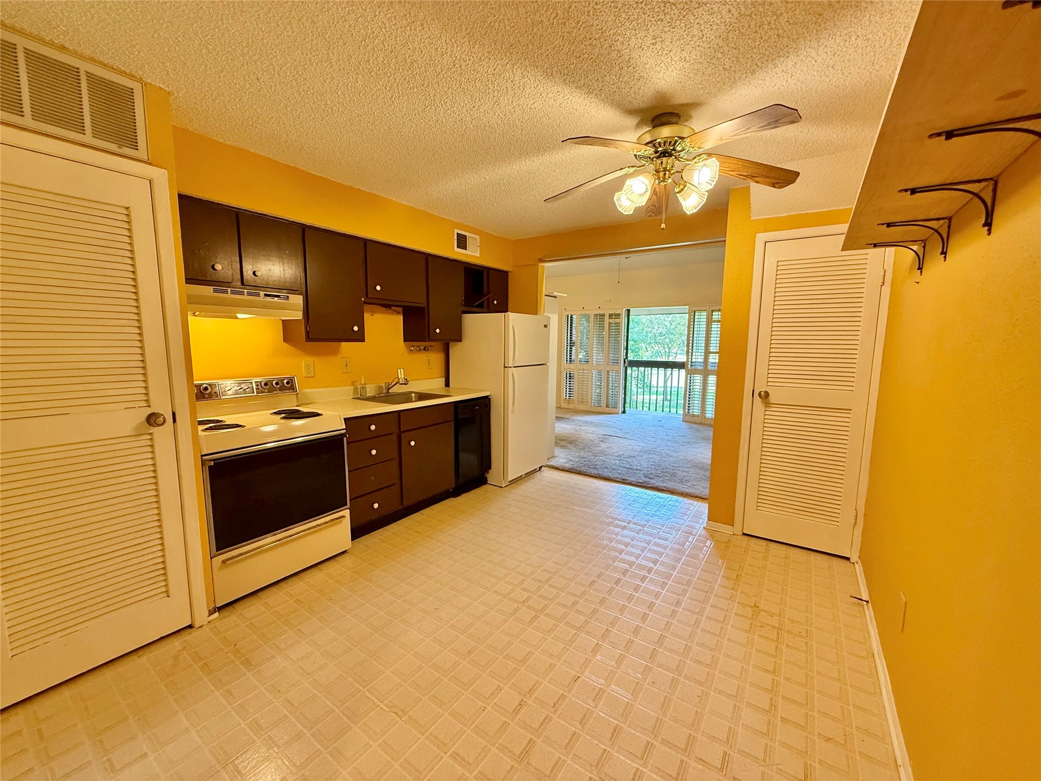 12900 Walden Road, Unit 1006J Montgomery, TX 77356 - Photo 10 of 42