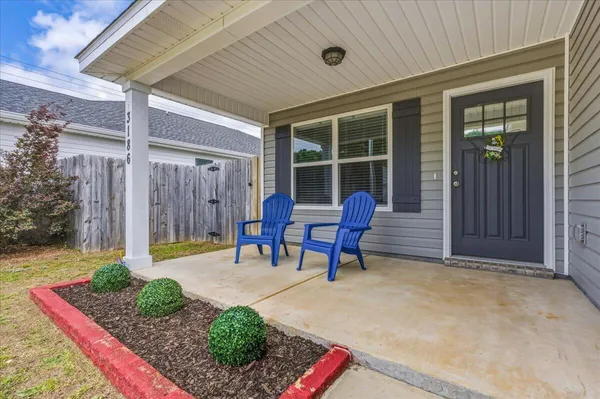 $1,900 | 3186 Maple Street, Crestview, FL 32539