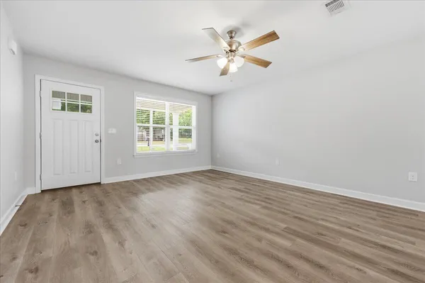 $1,900 | 3186 Maple Street, Crestview, FL 32539