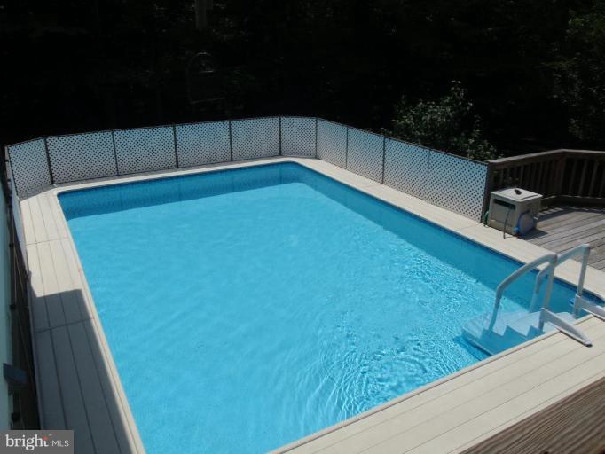 8230 Honeysuckle Road Manassas, VA 20112 - Photo 11 of 15 Pool