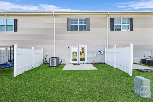 $1,850 | 975 Canyon Oak Loop, Richmond Hill, GA 31324