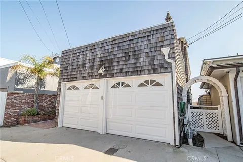 $2,600,000 | 6421 East Seaside Walk, Long Beach, CA 90803