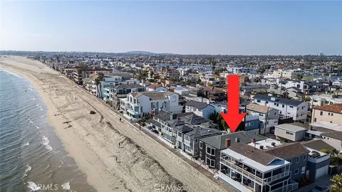 $2,600,000 | 6421 East Seaside Walk, Long Beach, CA 90803