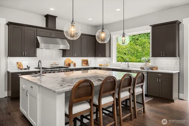 $4,398,000 | 1646 106th Avenue Southeast, Bellevue, WA 98004