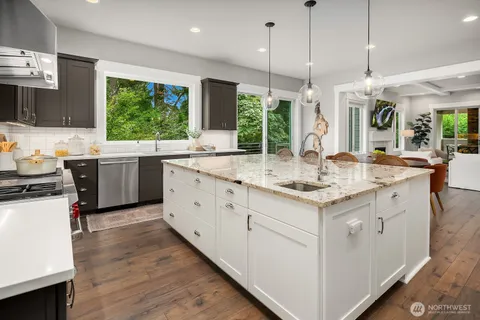 $4,398,000 | 1646 106th Avenue Southeast, Bellevue, WA 98004