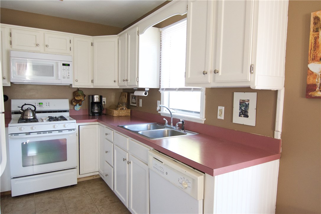 43 Springbrook Road, Unit A Westerly, RI 02891 - Photo 8 of 19