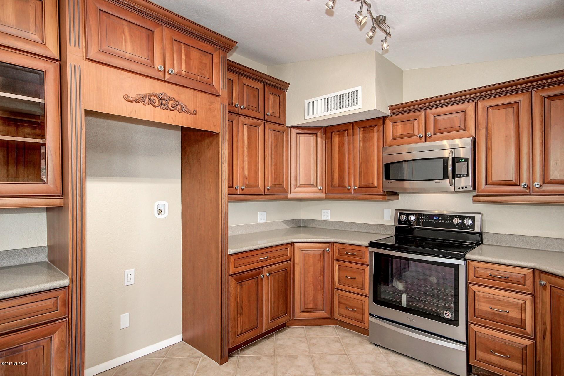 7532 North Rasmussen Avenue Tucson, AZ 85741 - Photo 4 of 23 Gallery Image 4