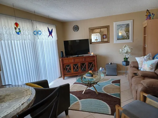 $2,000 | 3150 North Atlantic Avenue, Unit 61000, Cocoa Beach, FL 32931