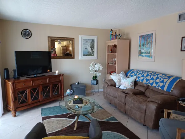 $2,000 | 3150 North Atlantic Avenue, Unit 61000, Cocoa Beach, FL 32931