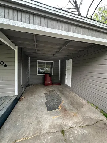 a view of an entrance of the building