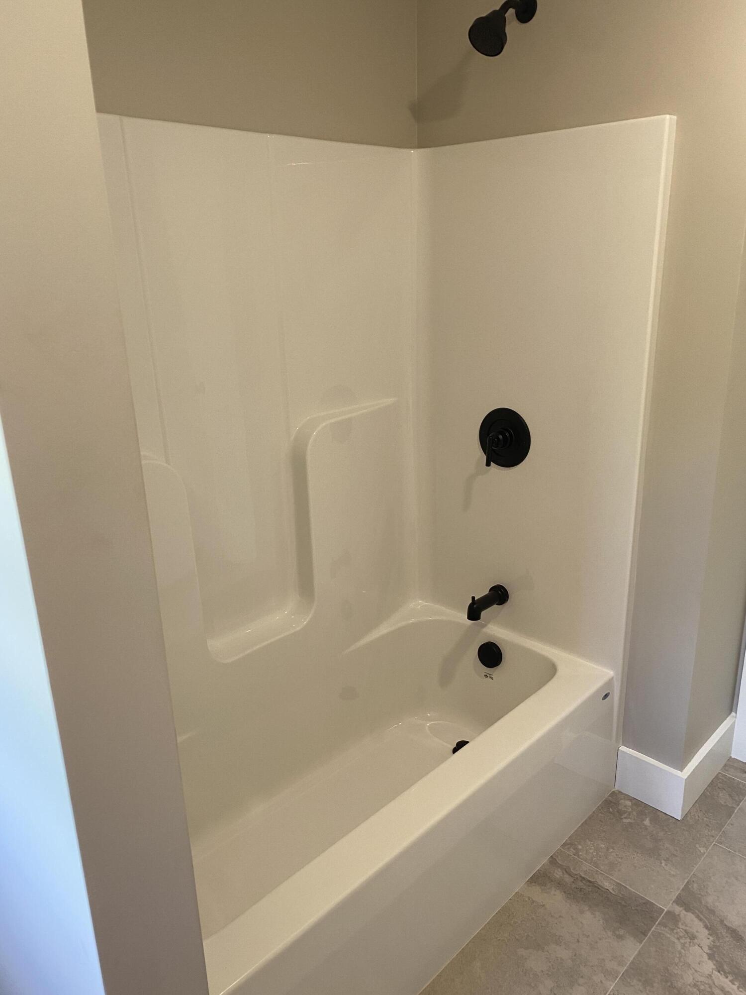 33 Chicopee Road Standish, ME 04084 - Photo 12 of 23 bath 2 tub