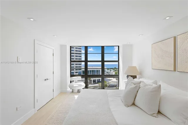 $5,400,000 | 5500 Collins Avenue, Unit 901 & 902, Miami Beach, FL 33140