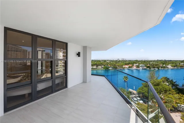 $5,400,000 | 5500 Collins Avenue, Unit 901 & 902, Miami Beach, FL 33140