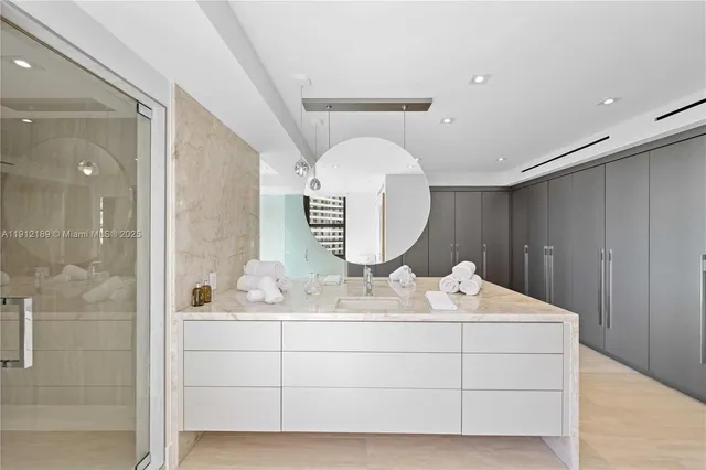 $5,400,000 | 5500 Collins Avenue, Unit 901 & 902, Miami Beach, FL 33140