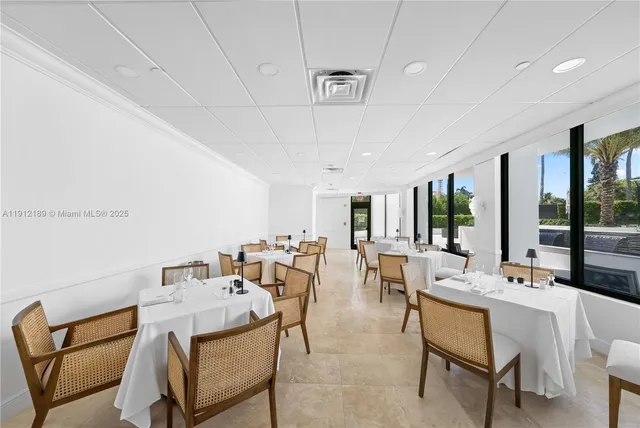 $5,400,000 | 5500 Collins Avenue, Unit 901 & 902, Miami Beach, FL 33140