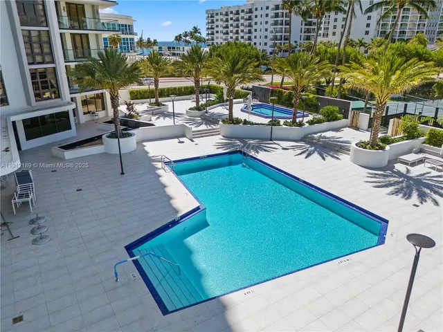 $5,400,000 | 5500 Collins Avenue, Unit 901 & 902, Miami Beach, FL 33140