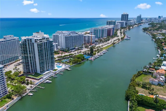 $5,400,000 | 5500 Collins Avenue, Unit 901 & 902, Miami Beach, FL 33140
