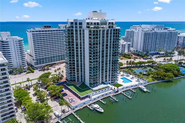 $5,400,000 | 5500 Collins Avenue, Unit 901 & 902, Miami Beach, FL 33140