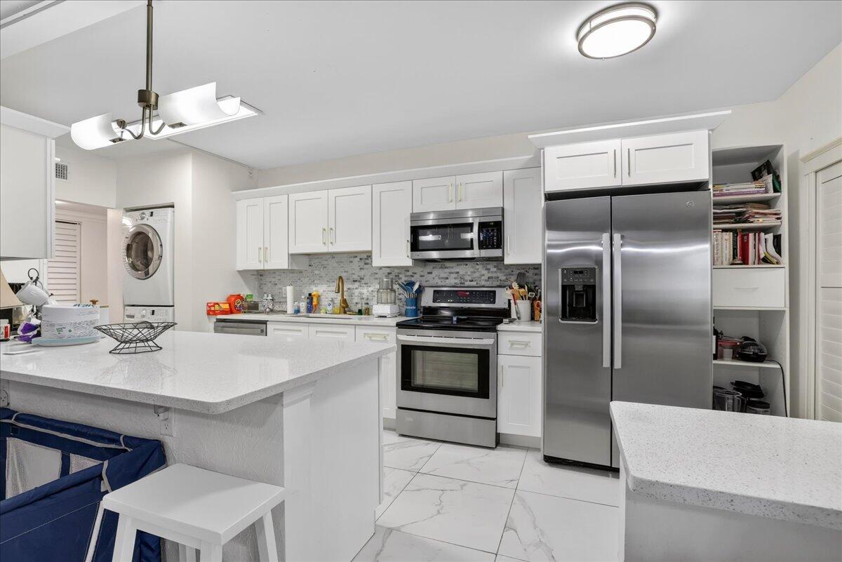6328 Longboat Lane West, Unit 101 Boca Raton, FL 33433 - Photo 6 of 26 07-8I8A3319