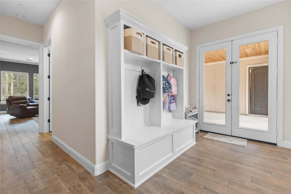 141 Sundog Road Huntsville, TX 77340 - Photo 12 of 49 a living room with furniture and a fireplace